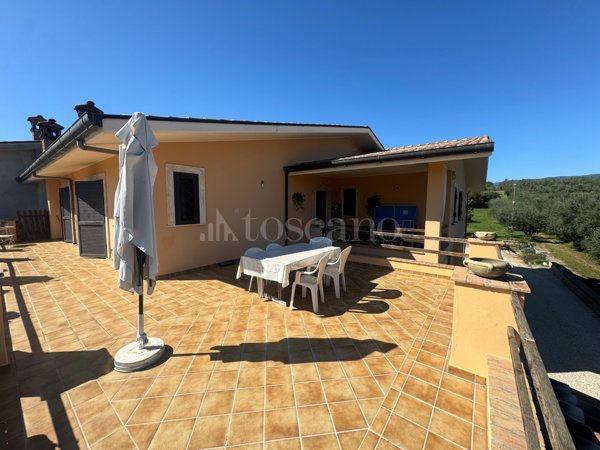 casa indipendente in vendita a Cori in zona Giulianello