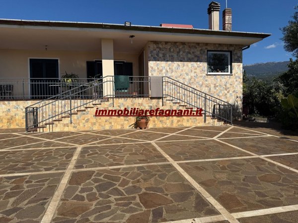 casa indipendente in vendita a Cori