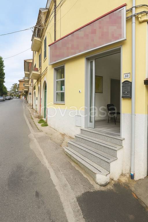 negozio in vendita a Cori