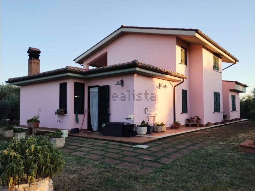 casa indipendente in vendita a Cori in zona Giulianello