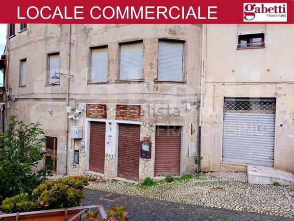 locale commerciale in vendita a Cori