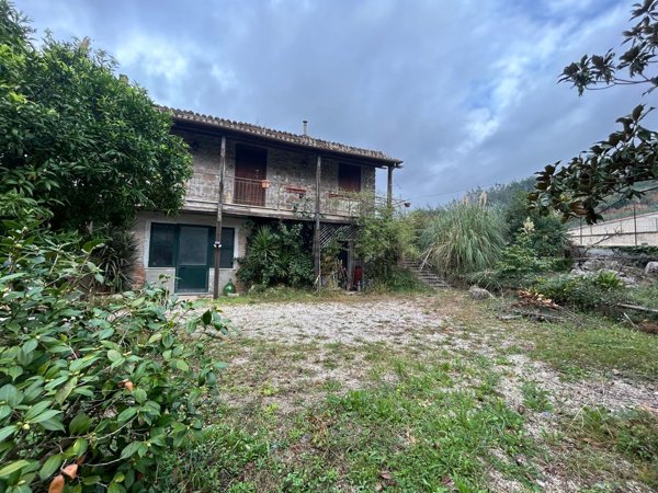 casa indipendente in vendita a Cori in zona Giulianello