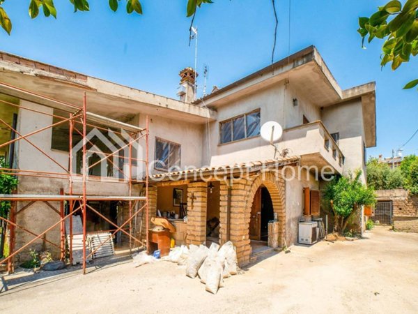 casa indipendente in vendita a Cori in zona Giulianello