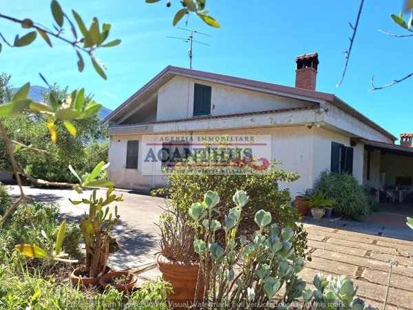 casa indipendente in vendita a Cori