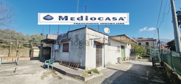casa indipendente in vendita a Cori in zona Giulianello