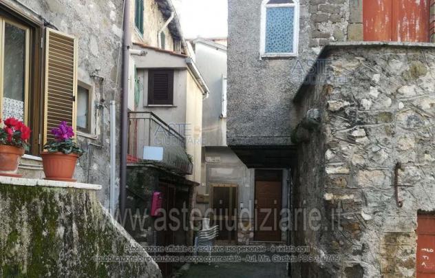 locale di sgombero in vendita a Cori