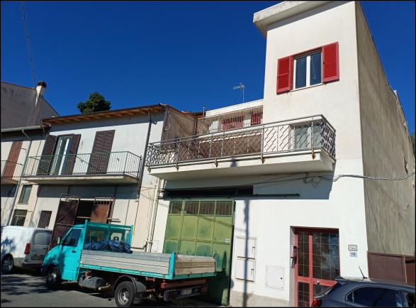 appartamento in vendita a Cori in zona Giulianello
