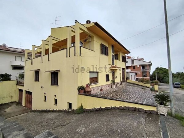 casa indipendente in vendita a Cori
