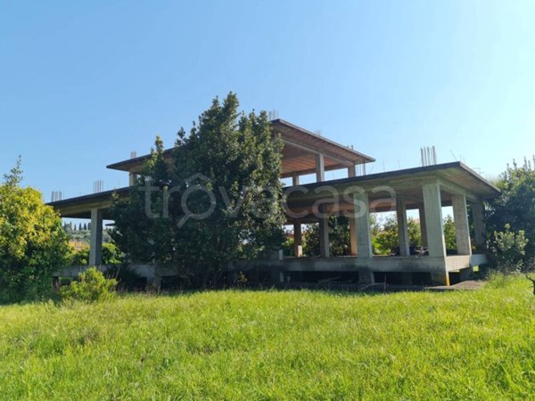 casa indipendente in vendita a Fondi