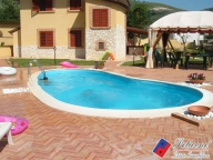 casa indipendente in vendita a Fondi