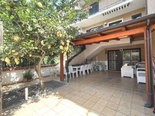 casa indipendente in vendita a Fondi