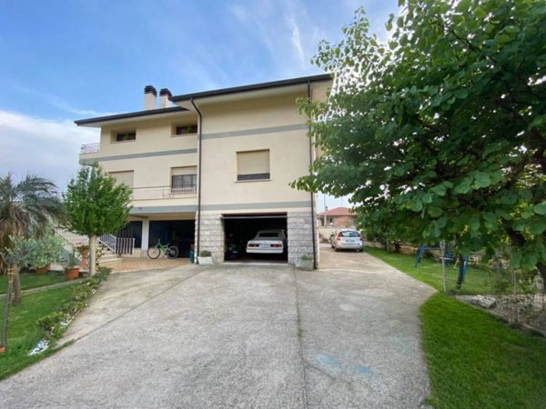 casa indipendente in vendita a Fondi