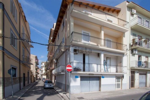 negozio in vendita a Fondi