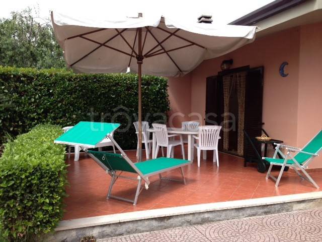 casa indipendente in vendita a Fondi