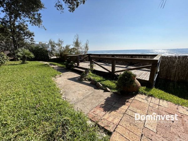 casa indipendente in vendita a Fondi in zona Rio Claro