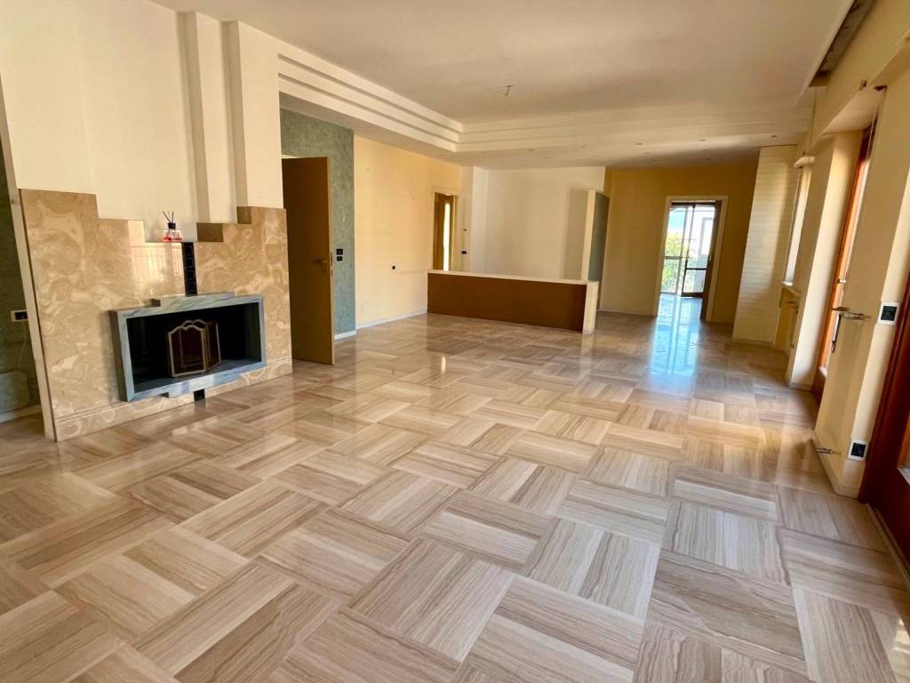 appartamento in vendita a Fondi