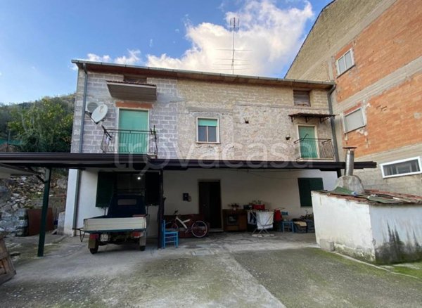 casa indipendente in vendita a Fondi in zona San Magno
