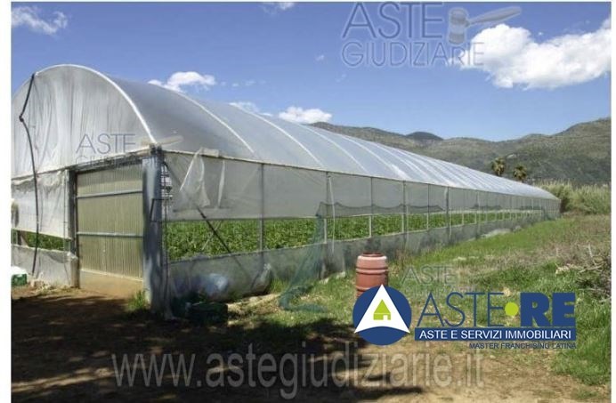 terreno agricolo in vendita a Fondi in zona Rene