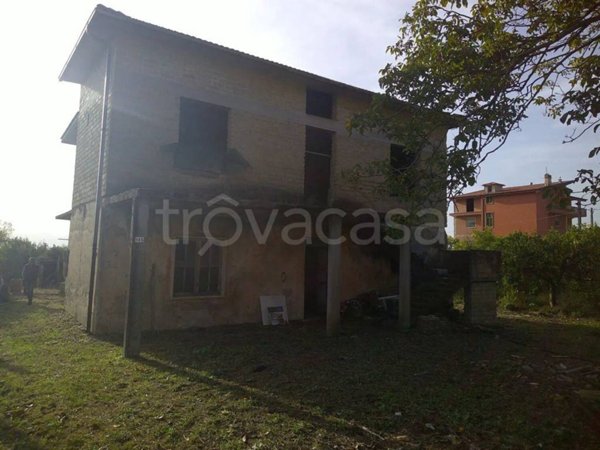 casa indipendente in vendita a Fondi