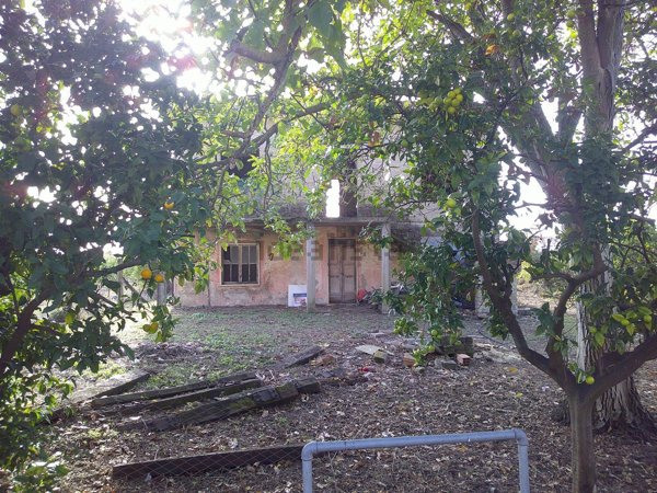 casa indipendente in vendita a Fondi