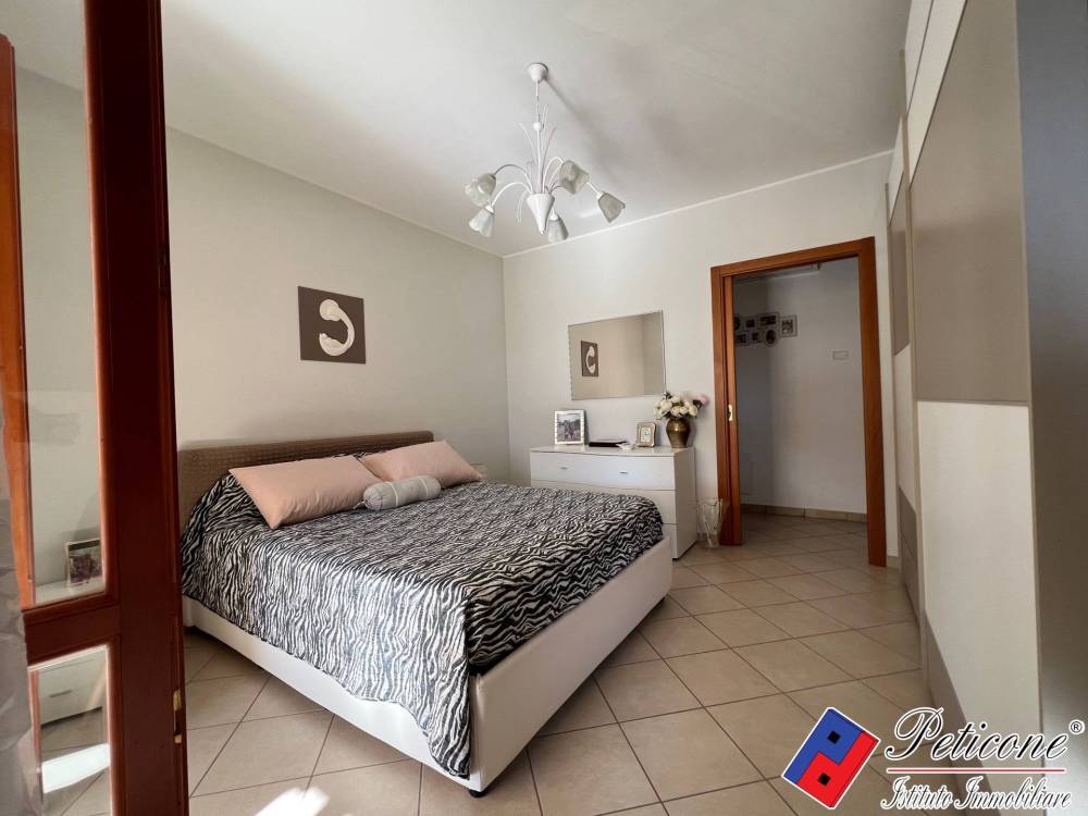 casa indipendente in vendita a Fondi