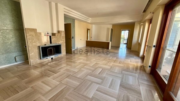 appartamento in vendita a Fondi