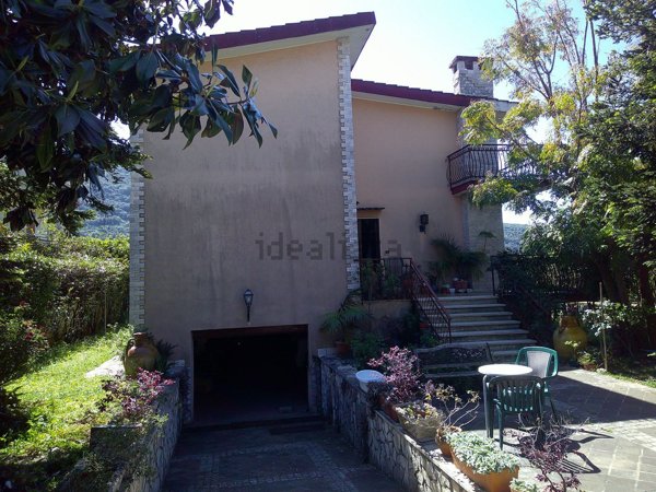 casa indipendente in vendita a Fondi