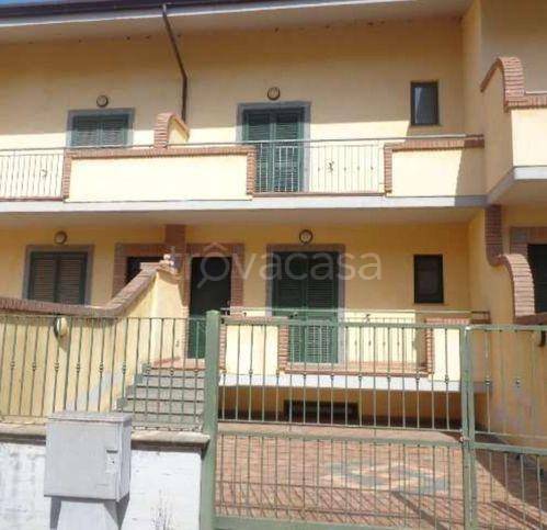 casa indipendente in vendita a Fondi