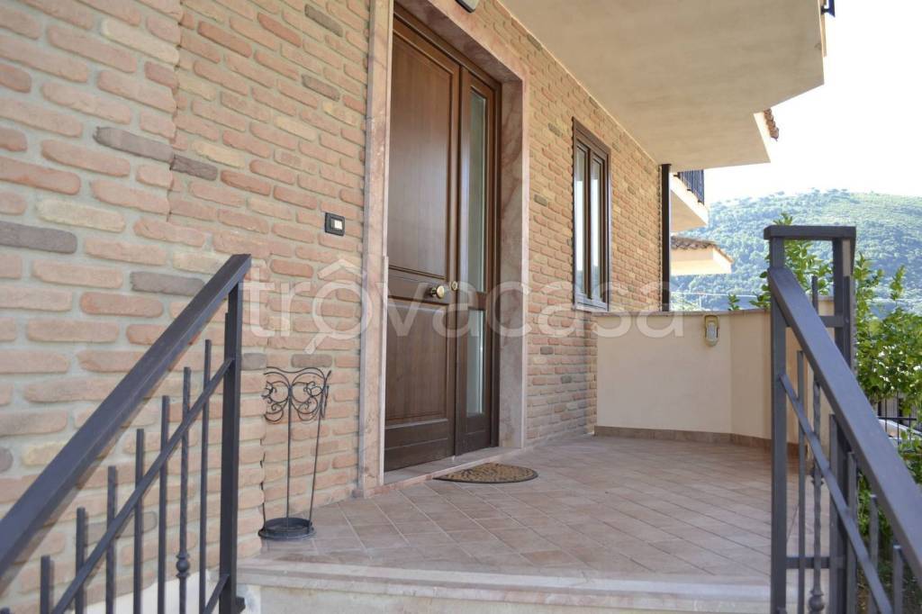 casa indipendente in vendita a Fondi in zona Querce