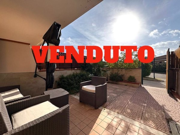 casa indipendente in vendita a Fondi