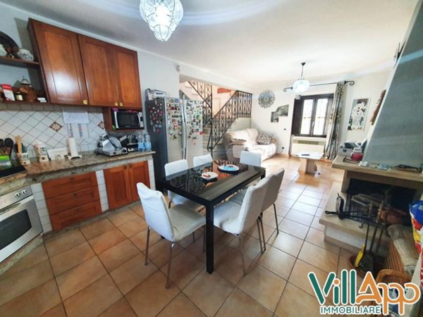 casa indipendente in vendita a Fondi