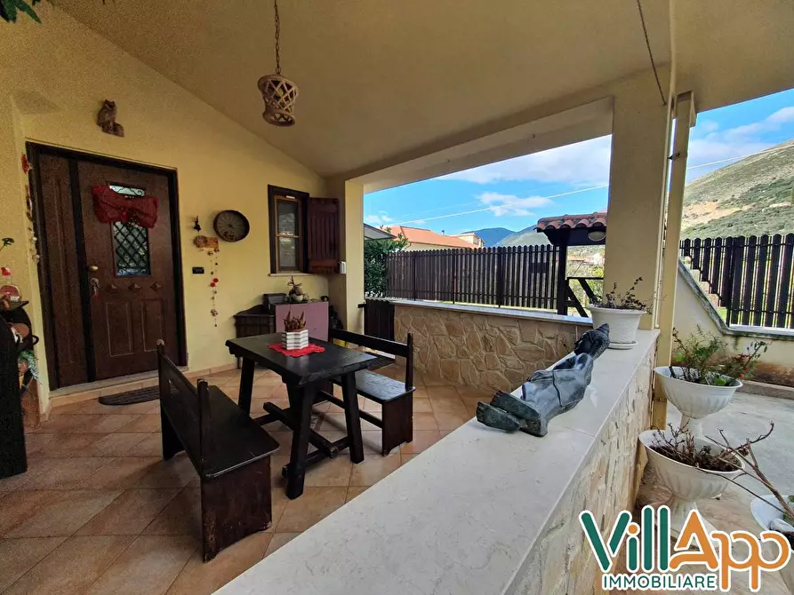 casa indipendente in vendita a Fondi