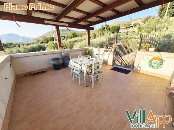 casa indipendente in vendita a Fondi in zona San Raffaele