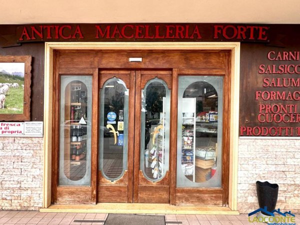 negozio in vendita a Fondi
