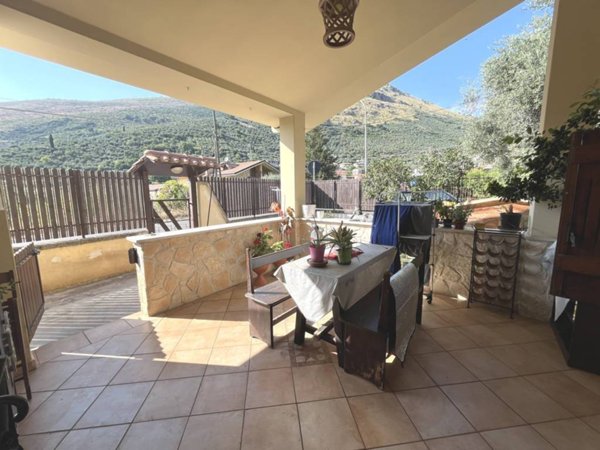 intera palazzina in vendita a Fondi