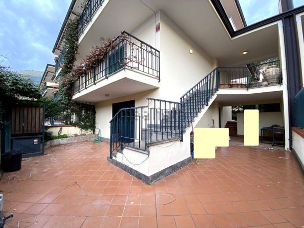 casa indipendente in vendita a Fondi