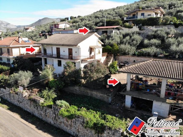 casa indipendente in vendita a Fondi