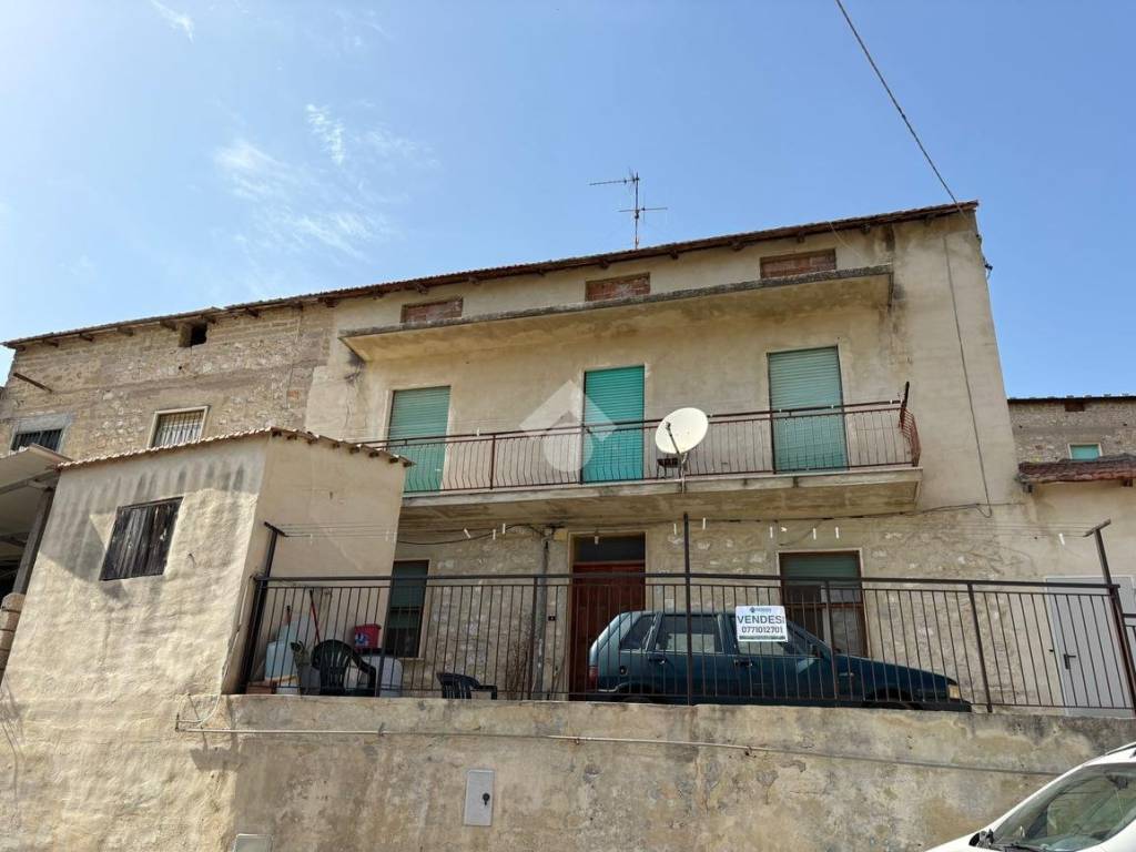 appartamento in vendita a Fondi in zona Querce