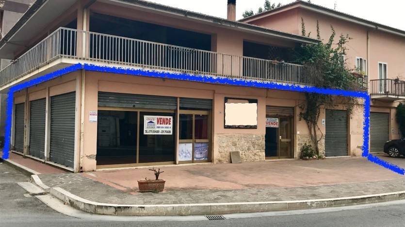 negozio in vendita a Fondi