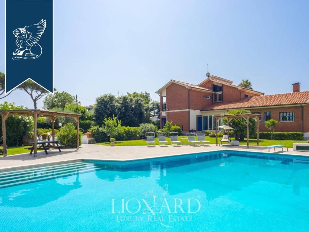 casa indipendente in vendita a Fondi