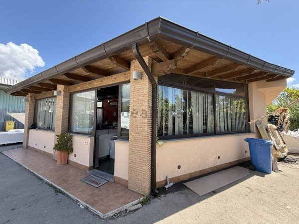 capannone in vendita a Fondi