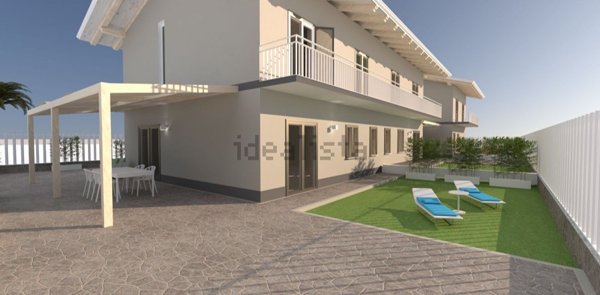 casa indipendente in vendita a Fondi