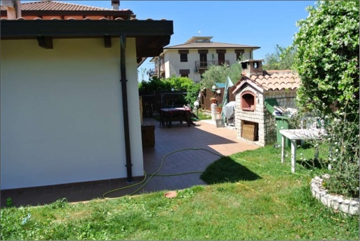 casa indipendente in vendita a Fondi