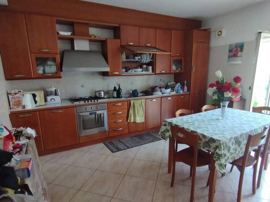 casa indipendente in vendita a Fondi