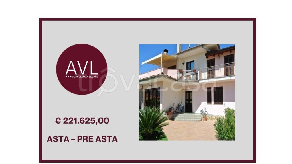 casa indipendente in vendita a Fondi