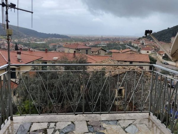 casa indipendente in vendita a Fondi in zona Querce