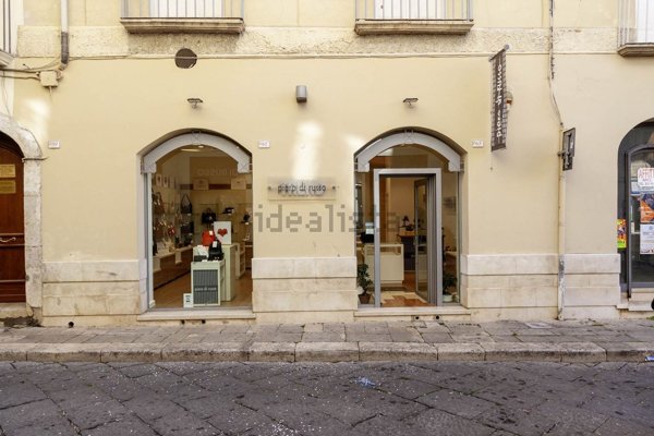 casa semindipendente in vendita a Fondi