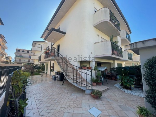 casa indipendente in vendita a Fondi