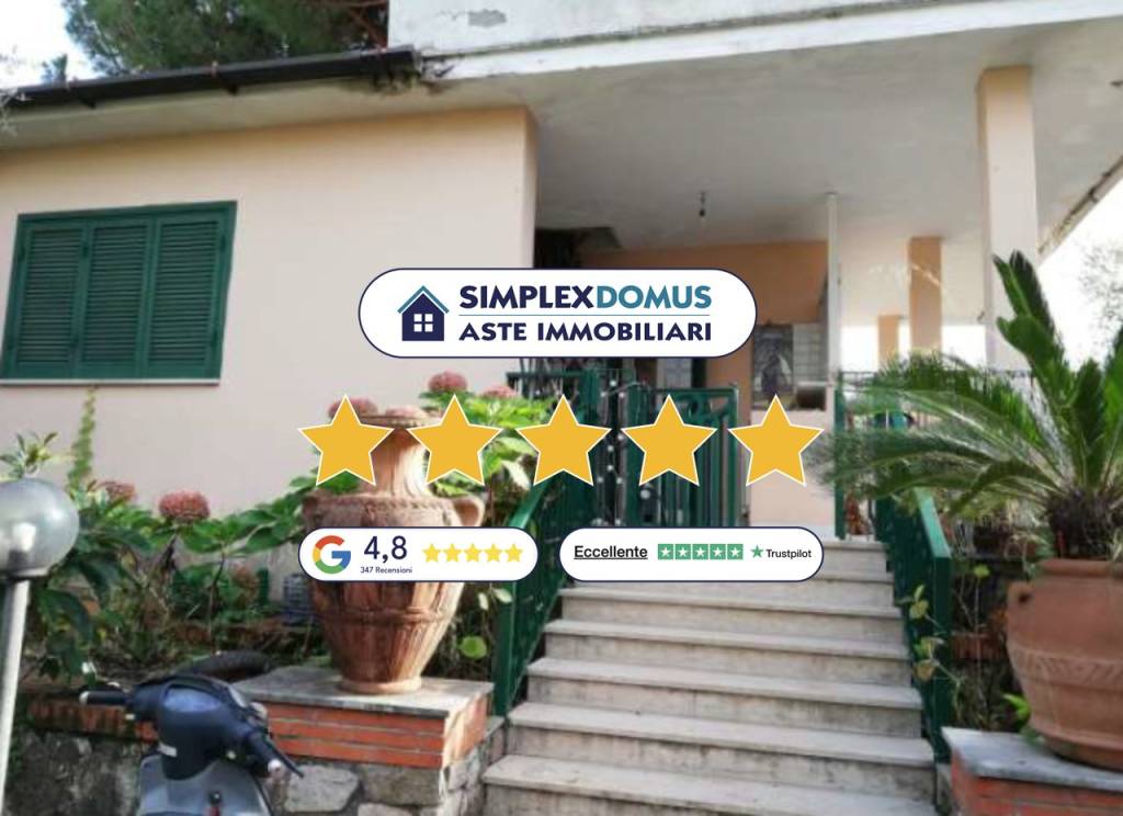 casa indipendente in vendita a Fondi