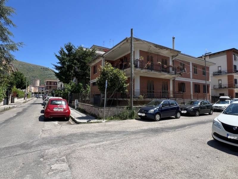 casa indipendente in vendita a Fondi